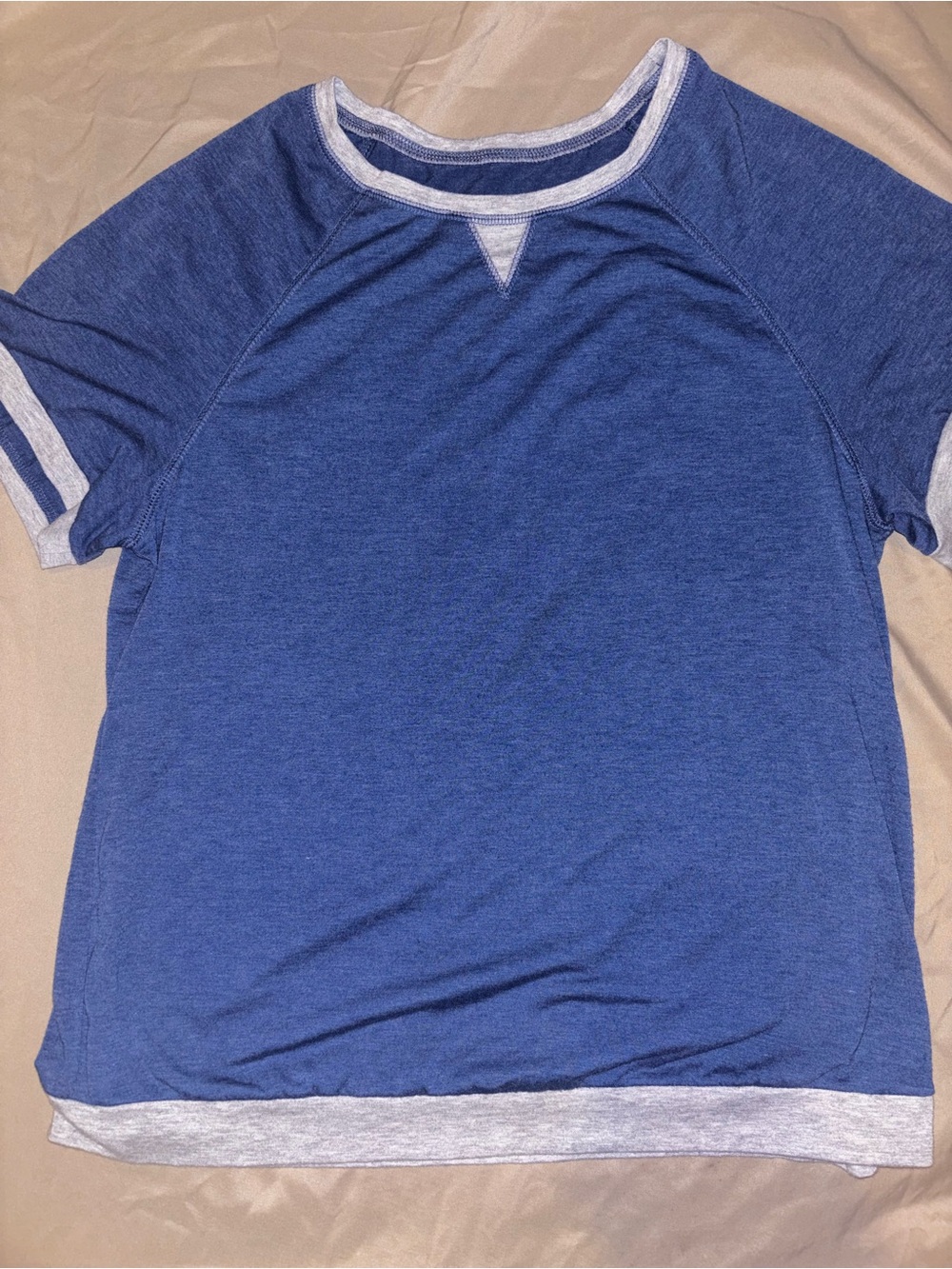 Blue Heather Short Sleeve Pullover with Contrast Trim